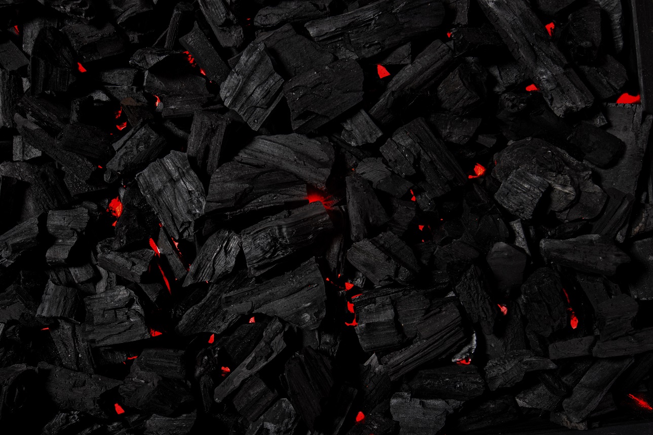 Ekogroszek czy tradycyjny węgiel – co się bardziej opłaca?